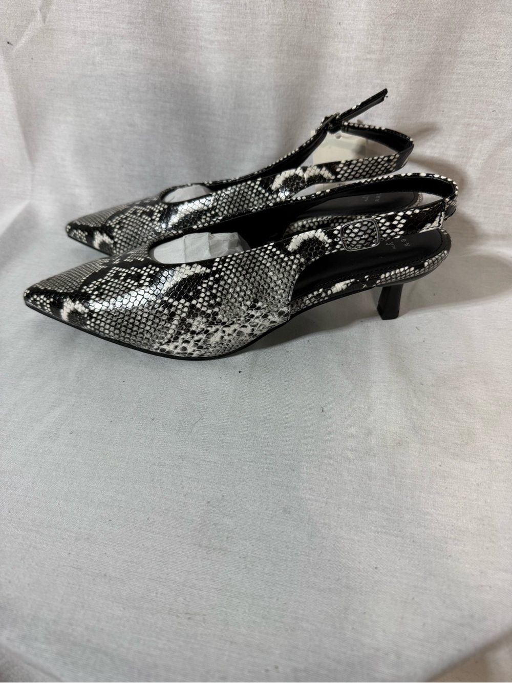 a new day Black & White Snake-Print Slingback Kitten Heels size 7.5